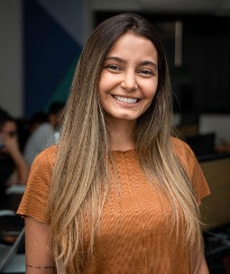 Gabrielle Menezes / CCO and Head of Awareness